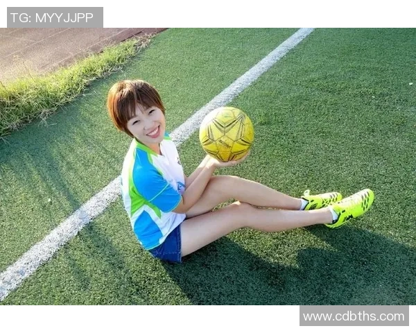 球星女友转型足球宝贝挑战自我走红网络掀起热议 球星女友转型足球宝贝挑战自我走红网络掀起热议